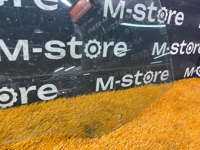 Стекло боковое, 1000 рублей, Красноярск