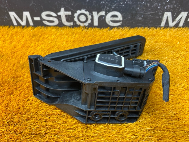 педаль газа, 1000 рублей, Красноярск