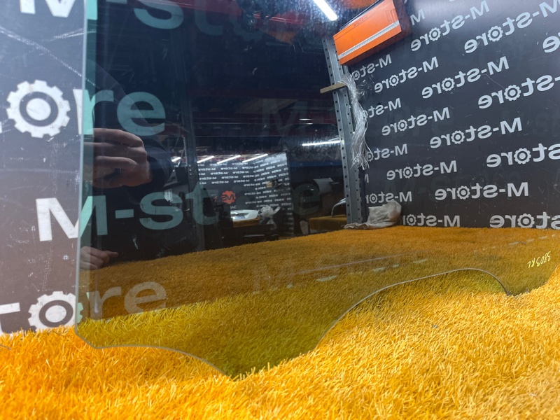 Стекло боковое, 1900 рублей, Красноярск