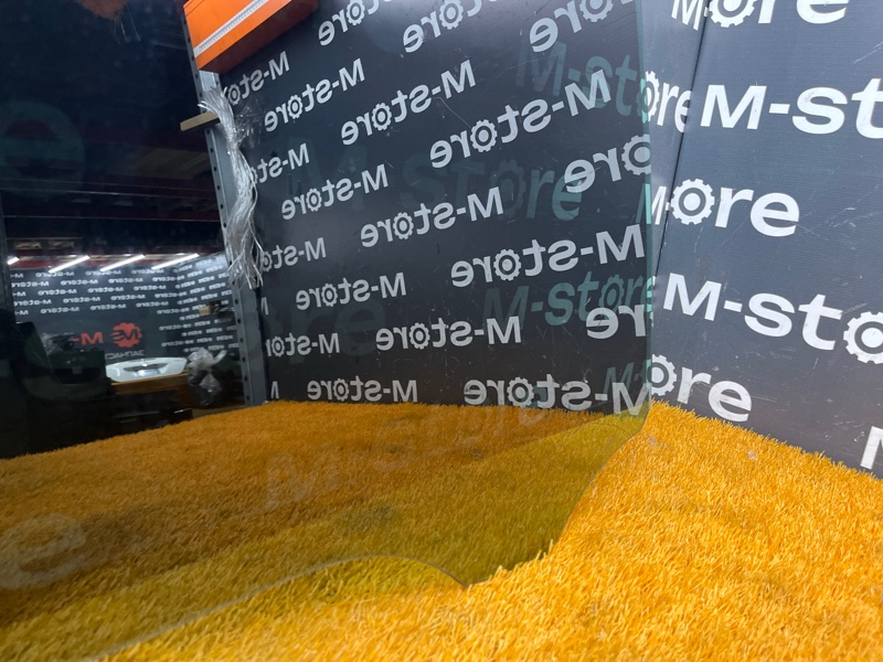 Стекло боковое, 1900 рублей, Красноярск