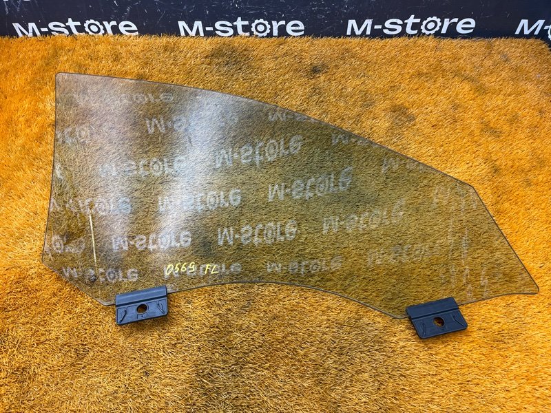 Стекло боковое, 7500 рублей, Красноярск