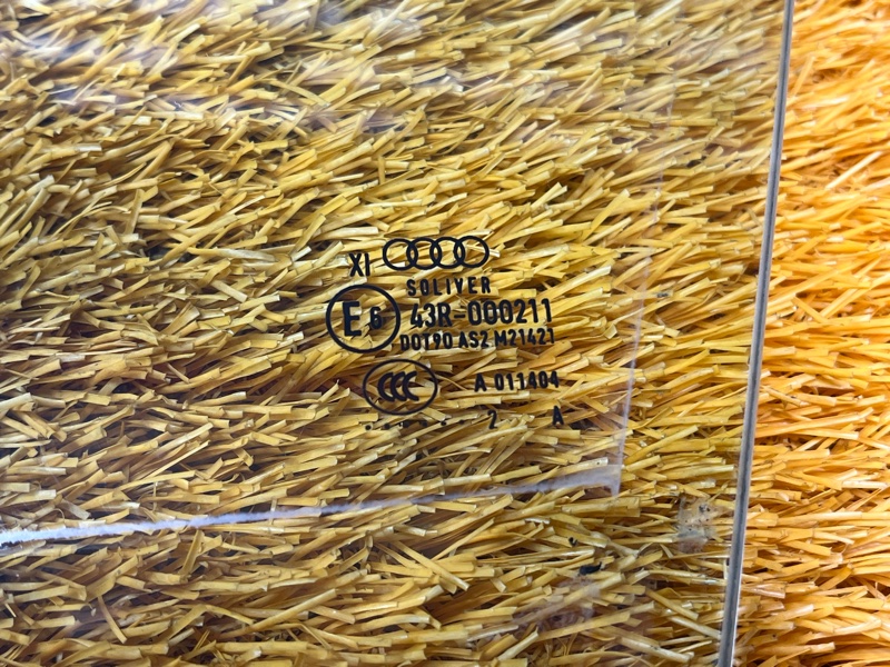 Стекло боковое, 7500 рублей, Красноярск