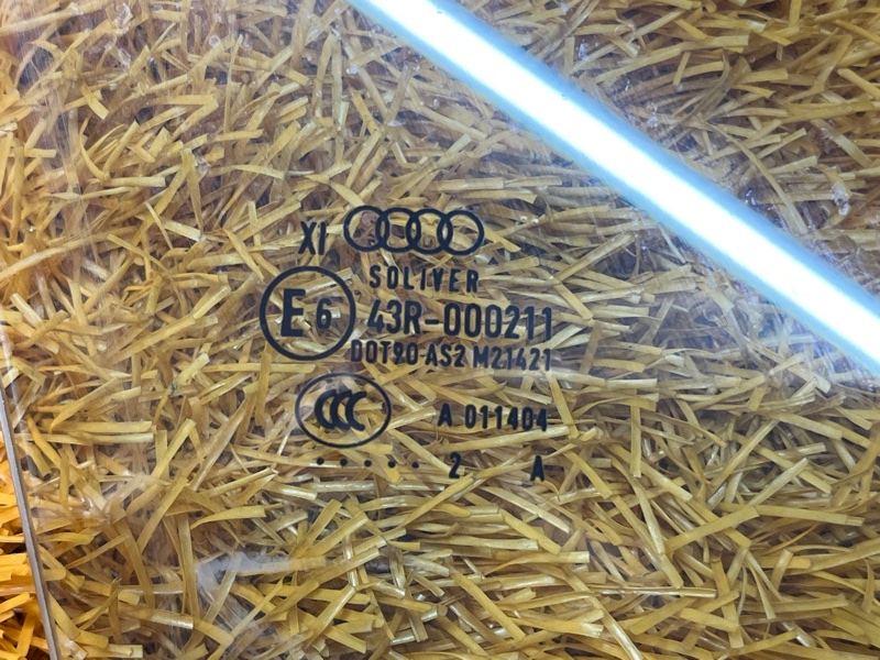 Стекло боковое, 7500 рублей, Красноярск