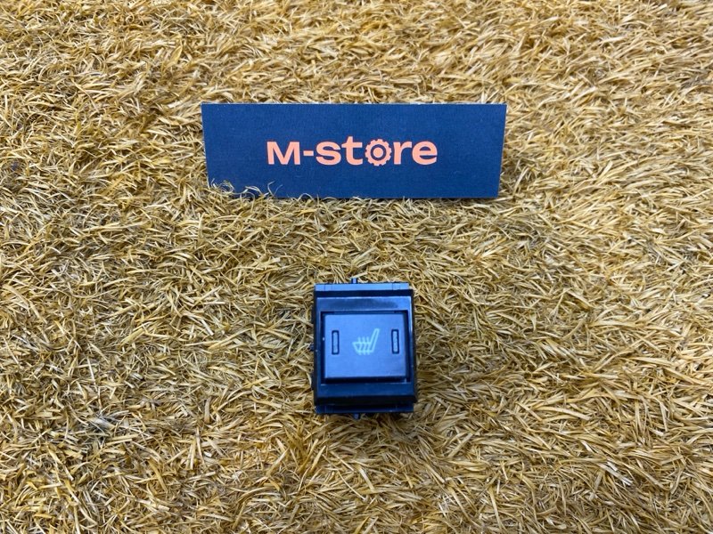 Кнопка подогрева сидений, 500 рублей, Красноярск