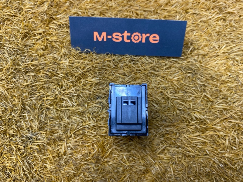 Кнопка подогрева сидений, 500 рублей, Красноярск