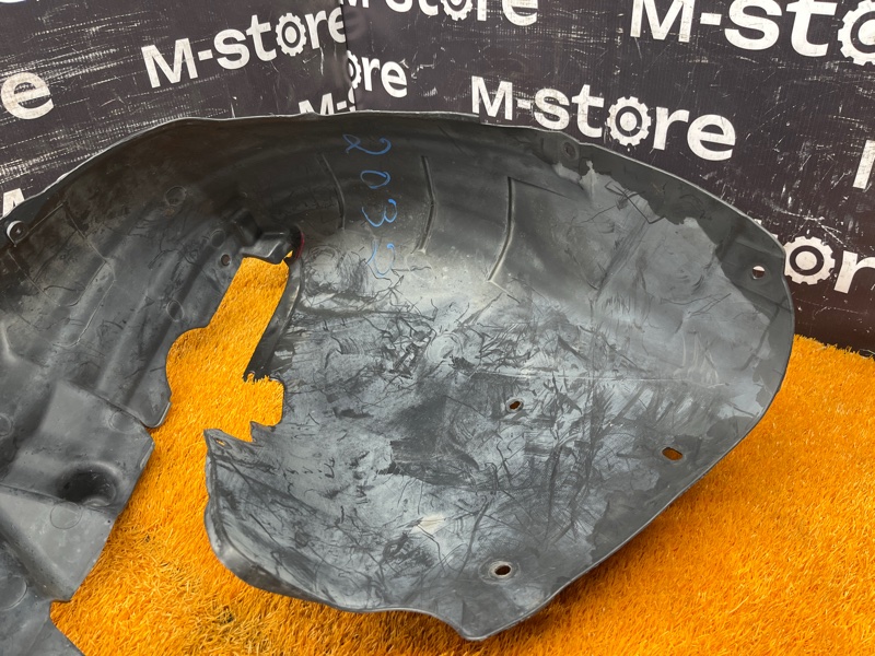 подкрылок, 2500 рублей, Красноярск