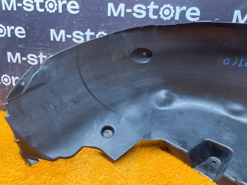 подкрылок, 4000 рублей, Красноярск