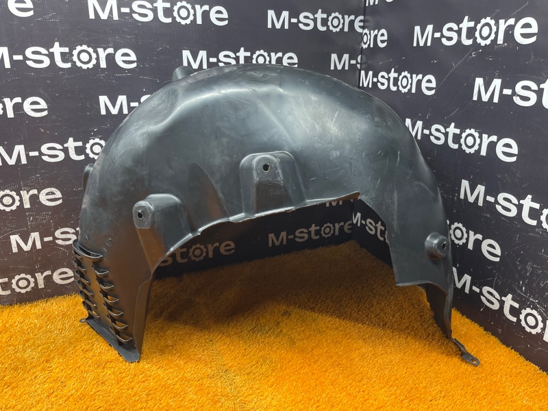 подкрылок, 4000 рублей, Красноярск