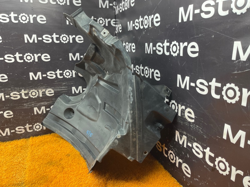 подкрылок, 3000 рублей, Красноярск