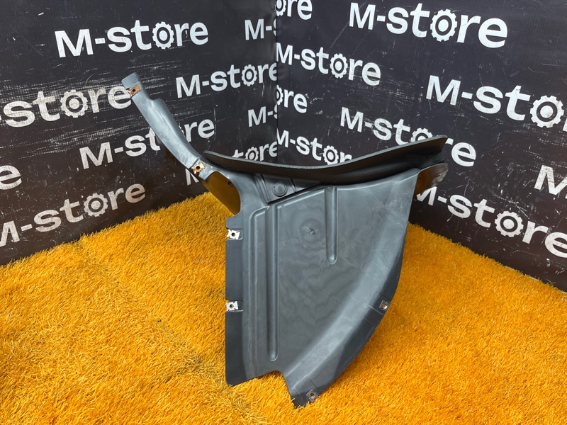 подкрылок, 3000 рублей, Красноярск