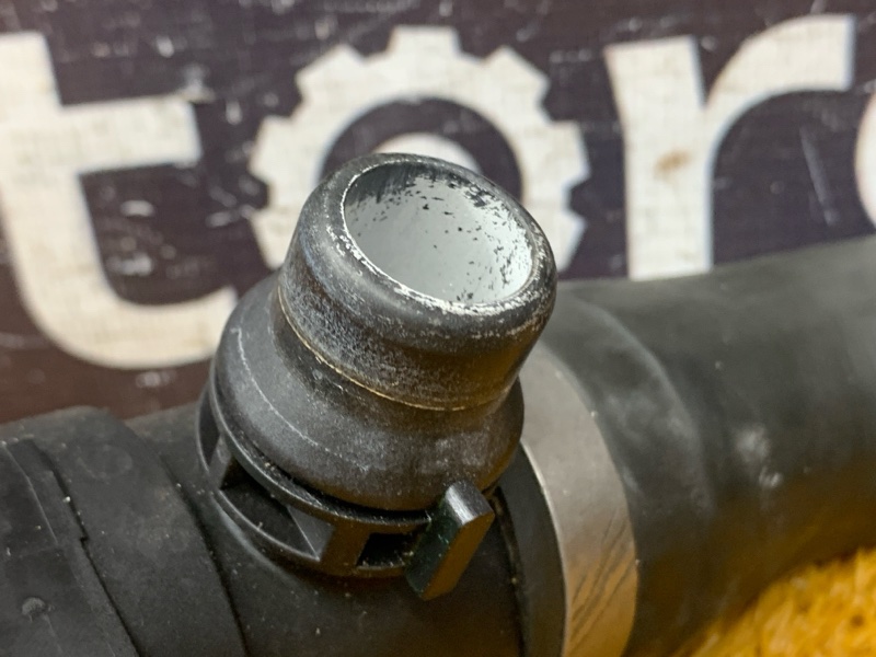 Патрубок радиатора верхний, 2000 рублей, Красноярск