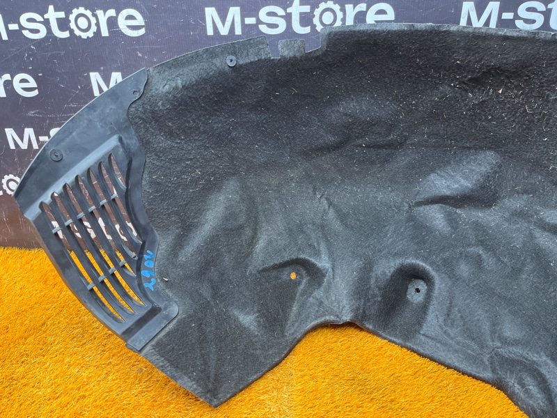 подкрылок, 3000 рублей, Красноярск