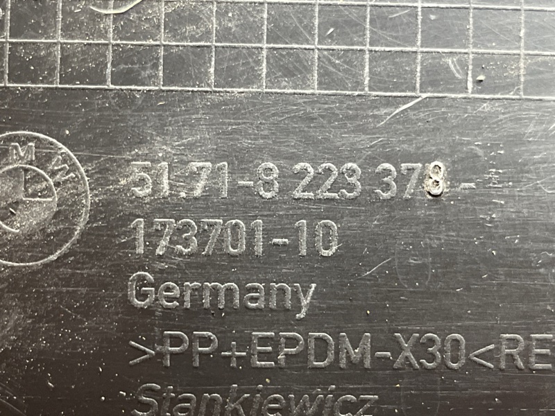 подкрылок, 300 рублей, Красноярск