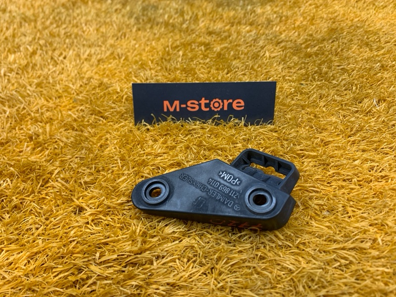 Кронштейн форсунки омывателя фары, 500 рублей, Красноярск