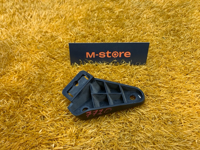 Кронштейн форсунки омывателя фары, 500 рублей, Красноярск