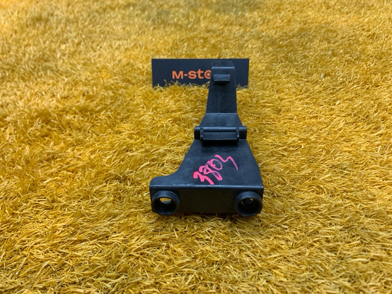 кронштейн фары, 1000 рублей, Красноярск