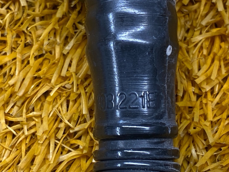 Патрубок картерных газов, 500 рублей, Красноярск