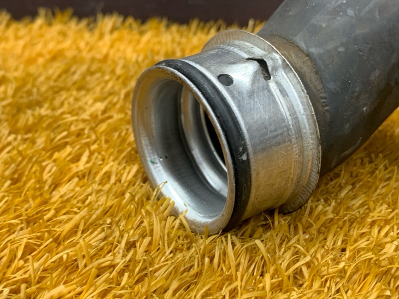 Патрубок системы охлаждения, 3000 рублей, Красноярск