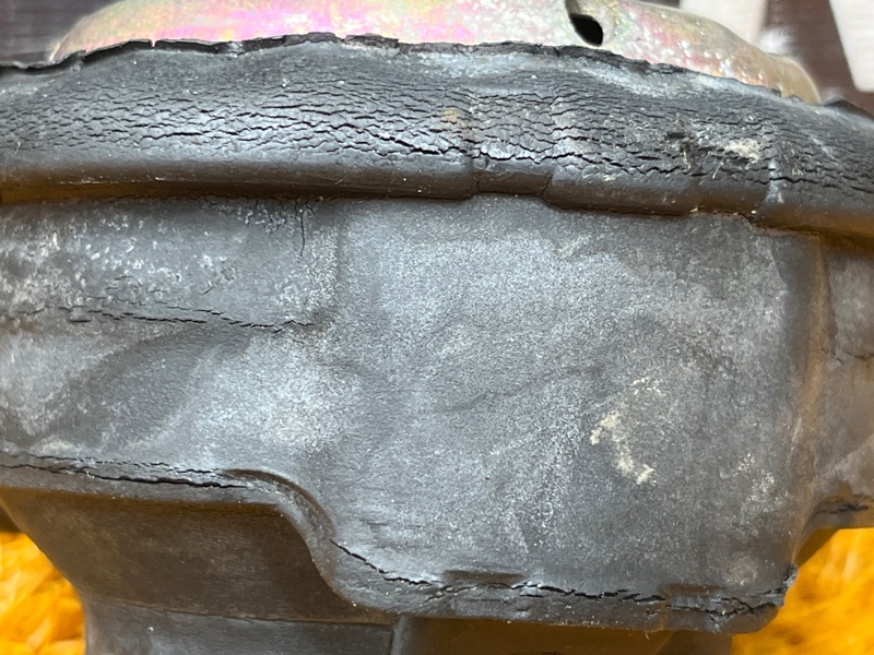 подушка двигателя, 900 рублей, Красноярск