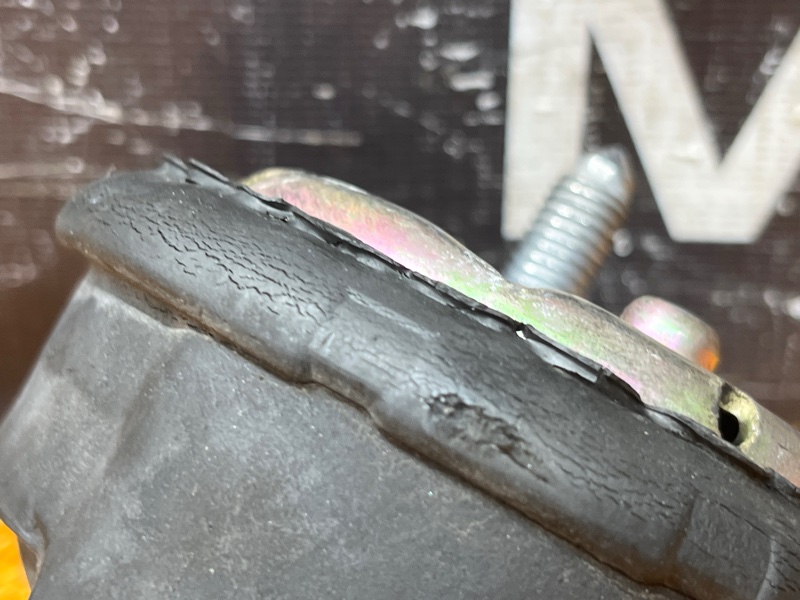 подушка двигателя, 900 рублей, Красноярск