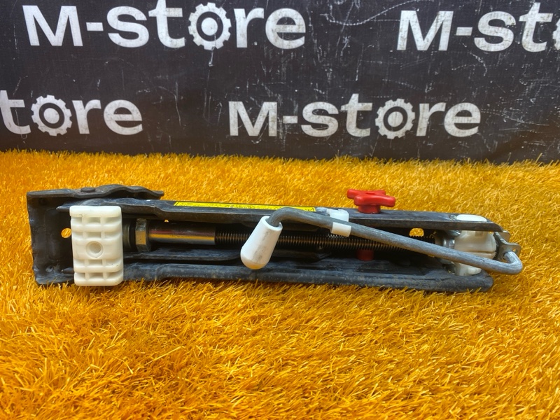 домкрат, 3000 рублей, Красноярск