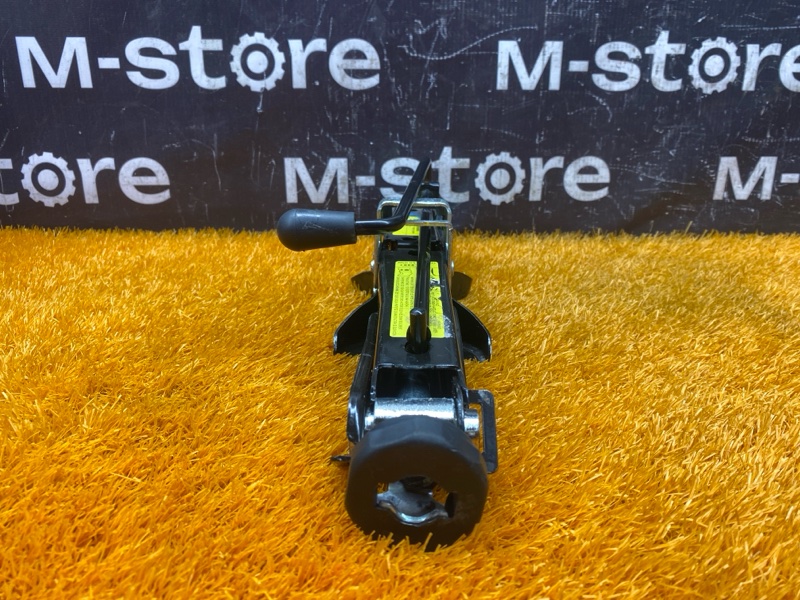 домкрат, 2500 рублей, Красноярск