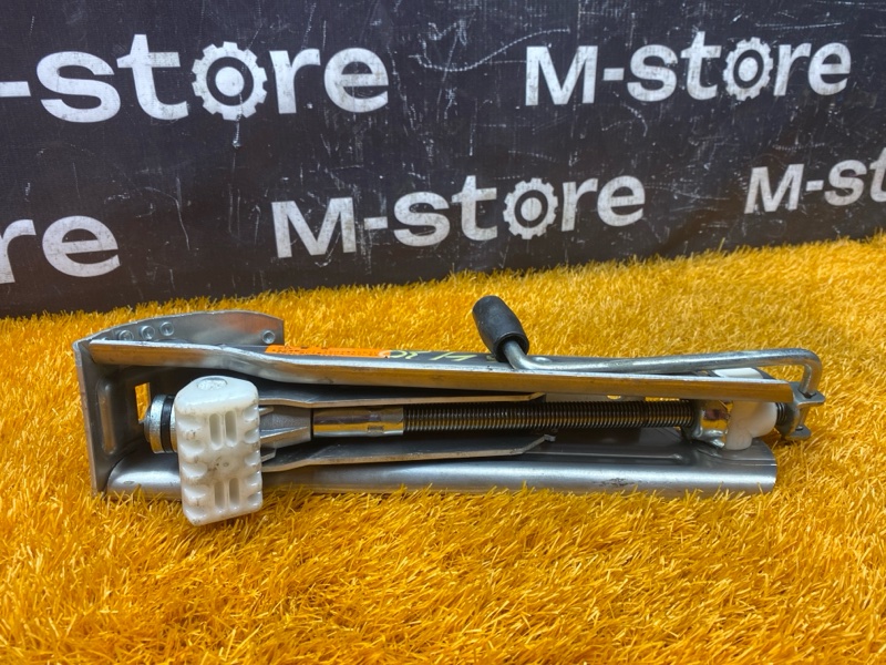 домкрат, 3000 рублей, Красноярск