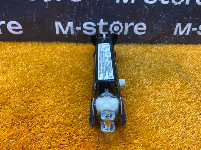 домкрат, 2000 рублей, Красноярск