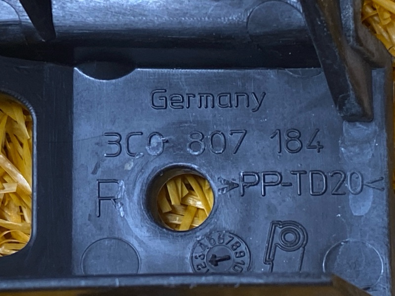 крепление бампера, 900 рублей, Красноярск