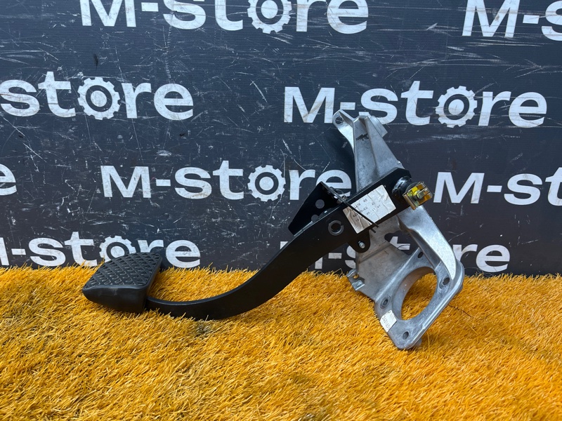 педаль тормоза, 350 рублей, Красноярск