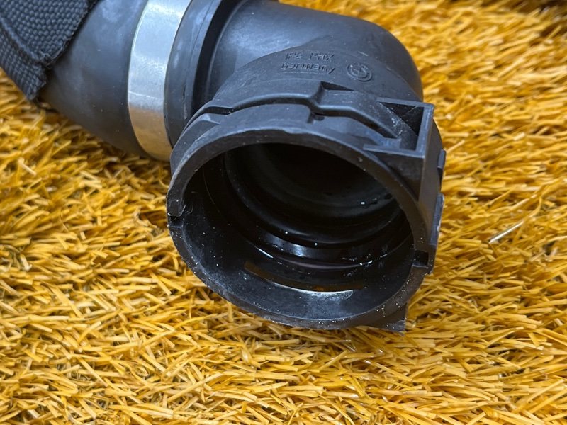 Патрубок системы охлаждения, 1400 рублей, Красноярск