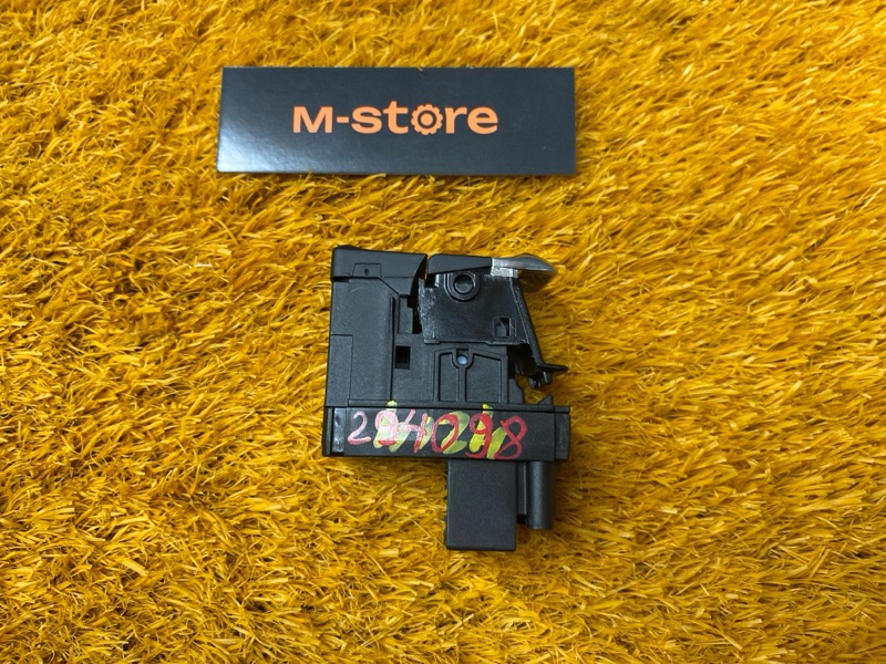 Кнопка стояночного тормоза, 300 рублей, Красноярск