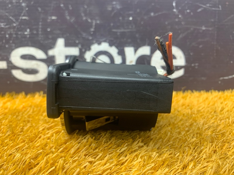 Переключатель света фар, 2000 рублей, Красноярск