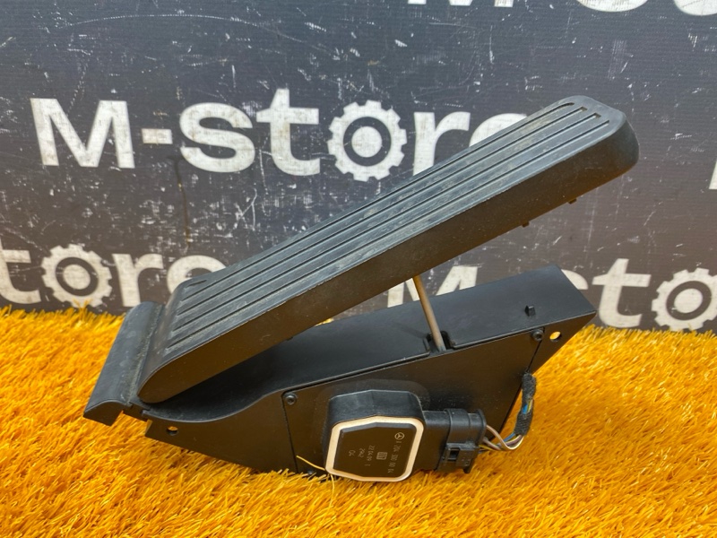 педаль газа, 1000 рублей, Красноярск