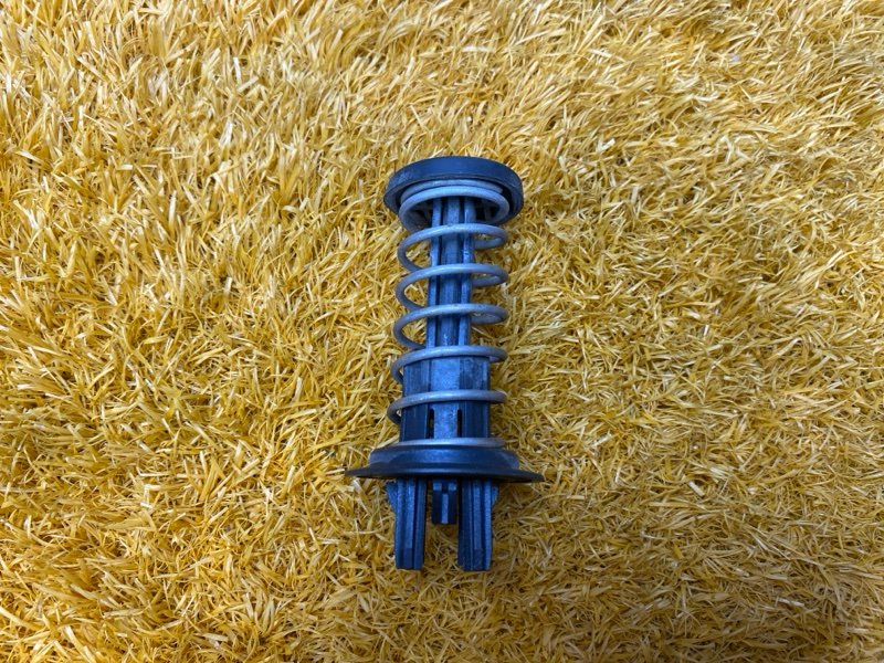 Отбойник капота, 500 рублей, Красноярск