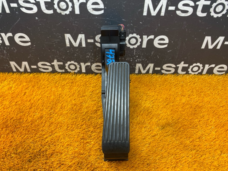 педаль газа, 1000 рублей, Красноярск