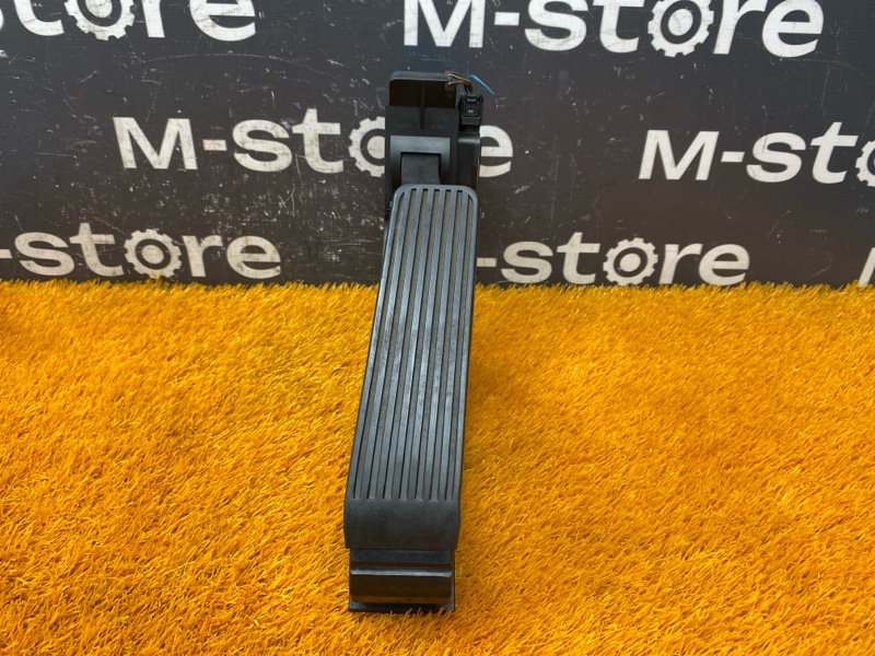 педаль газа, 1800 рублей, Красноярск