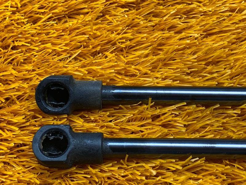 амортизатор капота, 600 рублей, Красноярск