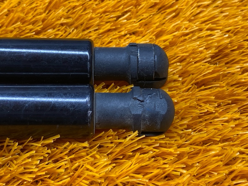 амортизатор капота, 600 рублей, Красноярск