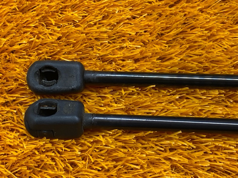 амортизатор капота, 900 рублей, Красноярск