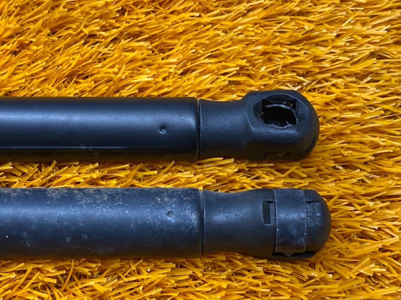 амортизатор капота, 900 рублей, Красноярск