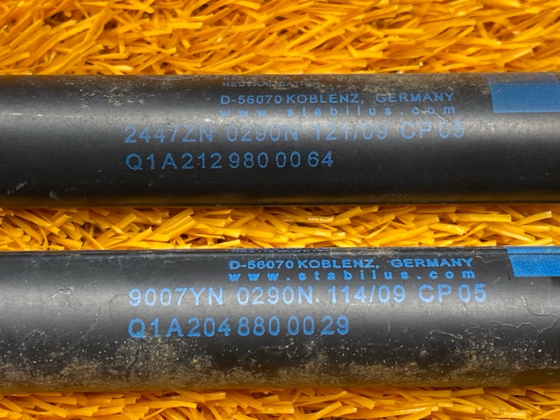 амортизатор капота, 900 рублей, Красноярск