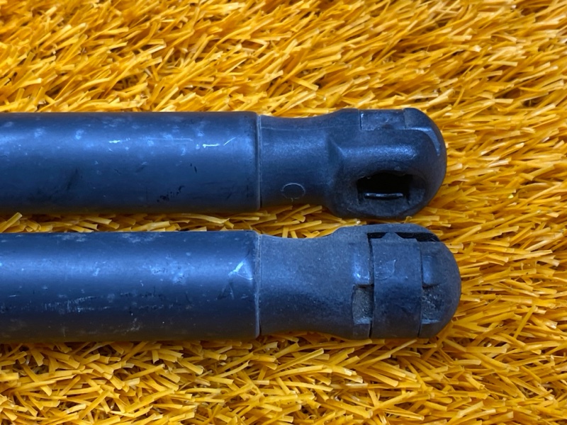 амортизатор багажника, 500 рублей, Красноярск