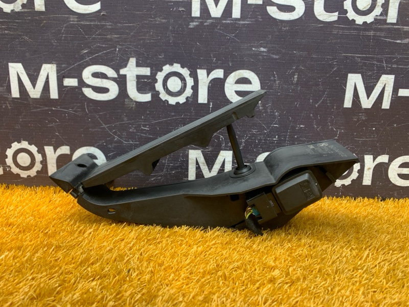 педаль газа, 500 рублей, Красноярск