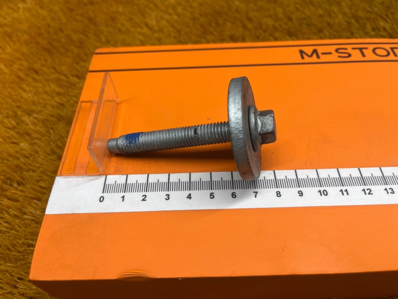 Болт привода, 500 рублей, Красноярск