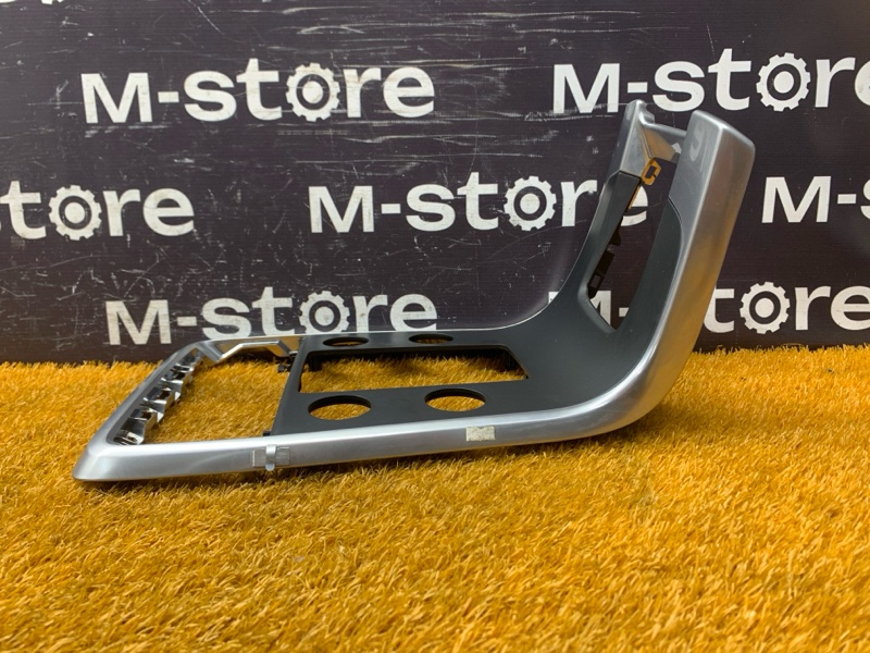 центральная консоль, 2000 рублей, Красноярск