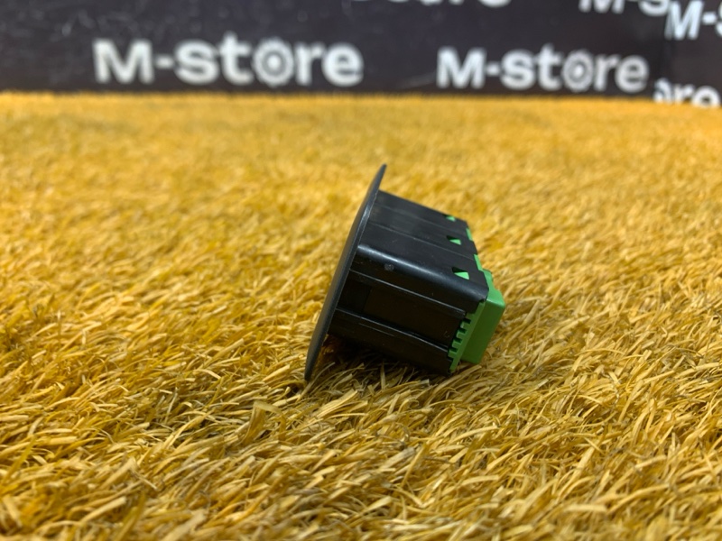 Кнопка центрального замка, 500 рублей, Красноярск