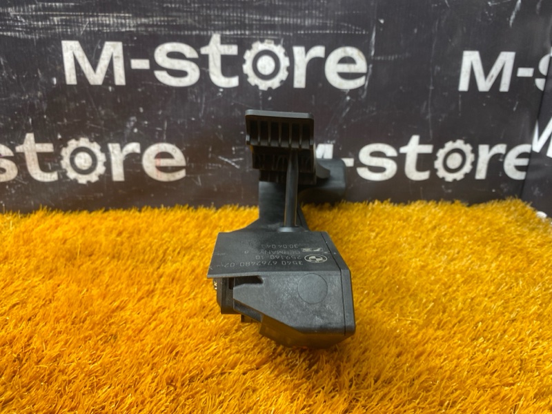 педаль газа, 1000 рублей, Красноярск