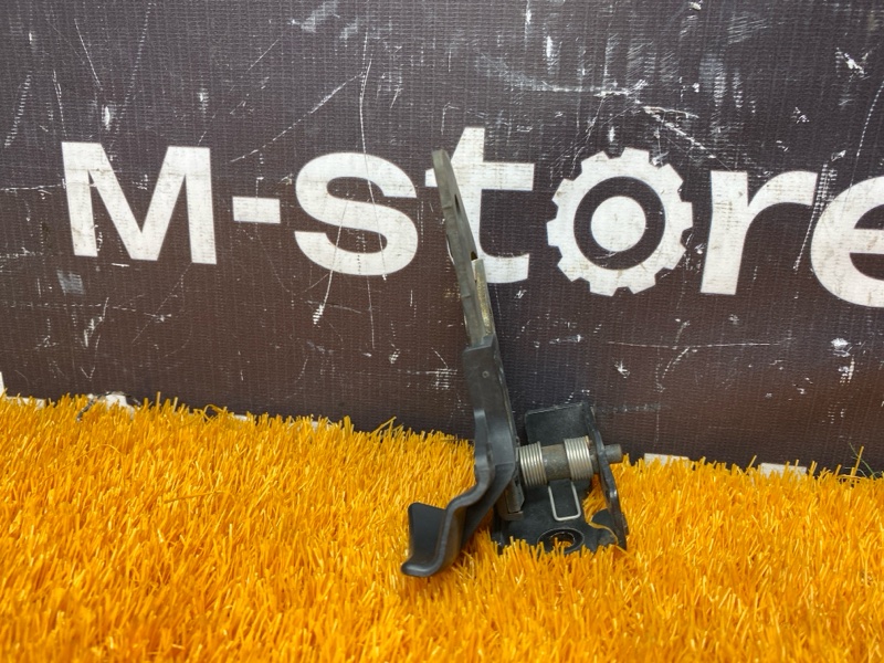 замок капота, 1100 рублей, Красноярск