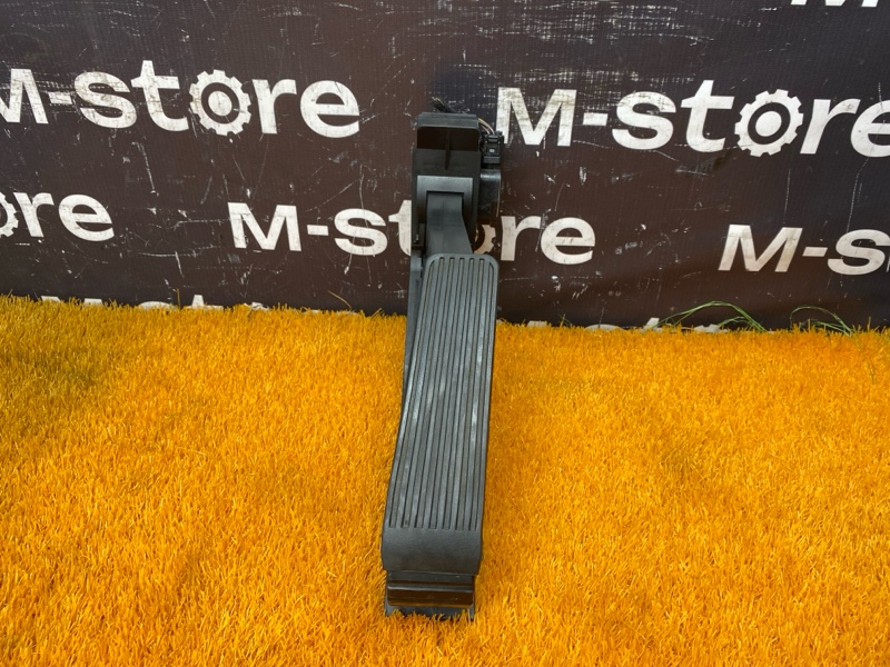 педаль газа, 1800 рублей, Красноярск